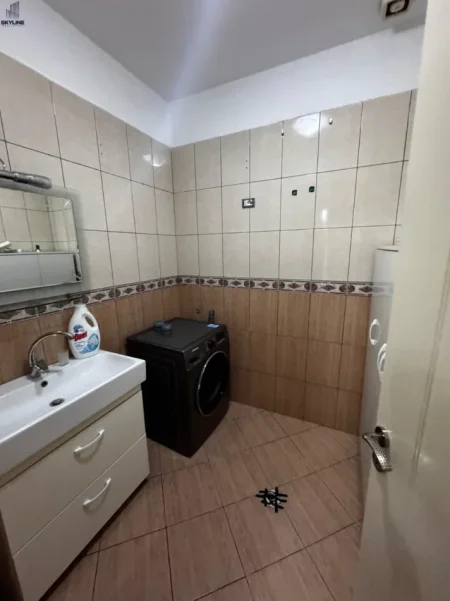 Tirane, shitet apartament 2+1 Kati 8, 119 m² 207.672 € (Tregu Elektrik)