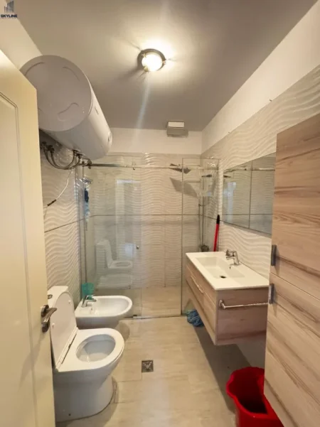 Tirane, shitet apartament 2+1 Kati 8, 119 m² 207.672 € (Tregu Elektrik)