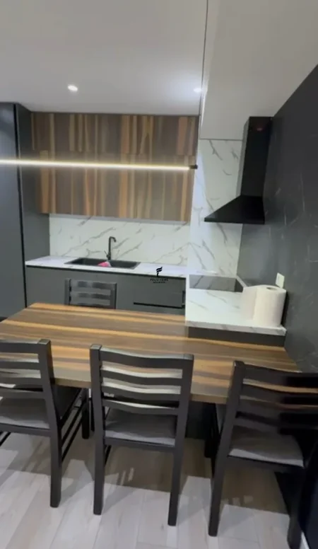 Tirane, jepet me qera apartament 1+1 Kati 9, 75 m² 600 € (ASTIR)
