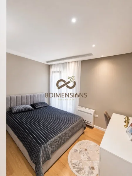 Tirane, jepet me qera apartament 3+1+Ballkon Kati 1, 125 m² 1.200 € (kodra e priftit)