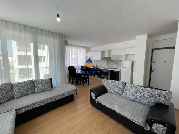 Tirane, jepet me qera apartament 2+1+Ballkon Kati 4, 120 m² 426 € 
