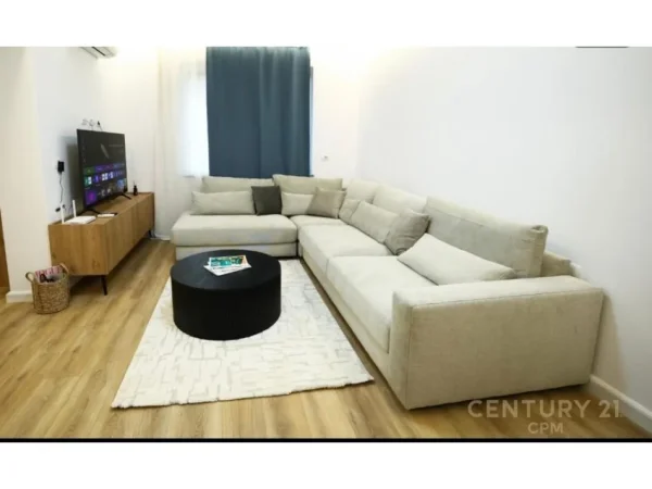 Tirane, jepet me qera apartament 2+1 Kati 3, 110 m² 1.000 € (Mine Peza bot143927)