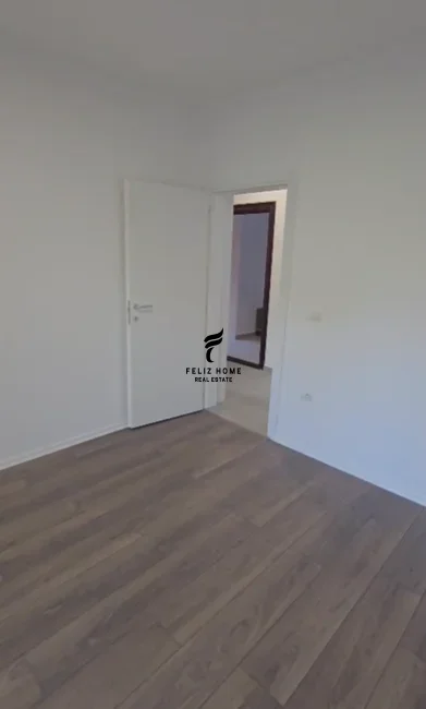 Tirane, jepet me qera Vile Vile 2 Katshe , 500 m² 2.500 € (CASA ITALIA)
