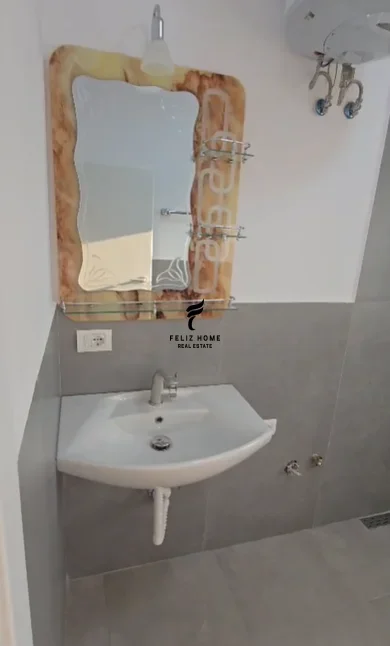 Tirane, jepet me qera Vile Vile 2 Katshe , 500 m² 2.500 € (CASA ITALIA)