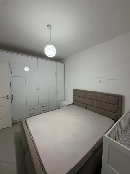 Tirane, jepet me qera apartament 2+1 Kati 3, 106 m² 550 € (Astir)