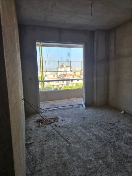 Tirane, shitet apartament 1+1+Ballkon Kati 3, 67 m² 88.023 € (Univers City)