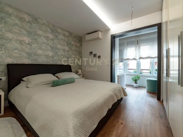 Tirane, jepet me qera apartament 2+1+Ballkon Kati 5, 115 m² 1.500 € 