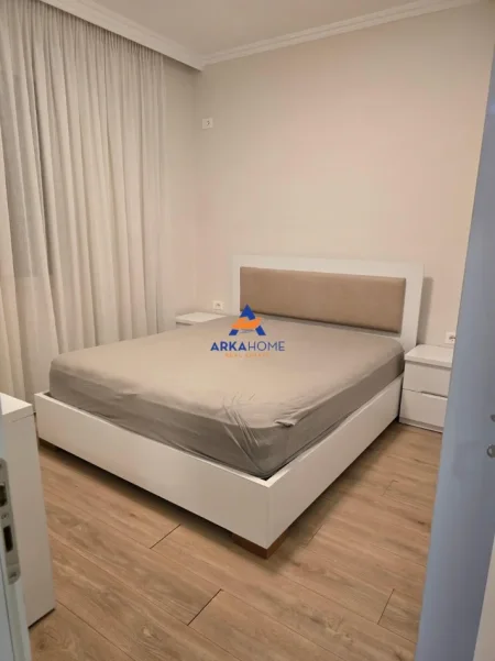 Tirane, jepet me qera apartament 1+1+Ballkon Kati 2, 65 m² 500 € 