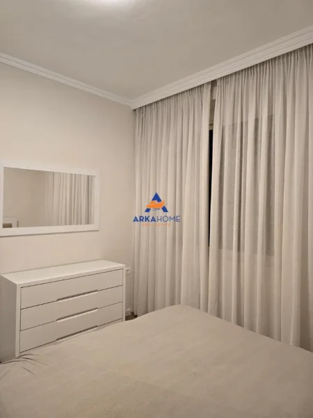 Tirane, jepet me qera apartament 1+1+Ballkon Kati 2, 65 m² 500 € 