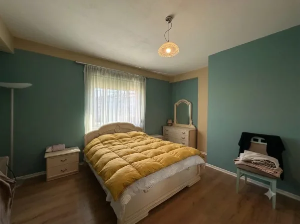 VASIL SHANTO JEPET ME QIRA APARTAMENT  2+1 +2  650 € (DIPLOMATI )
