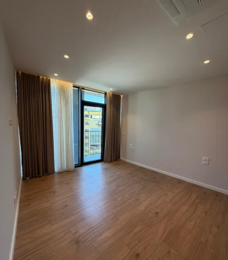 Shqiperi, jepet me qera zyre , 120 m² 1.600 € 