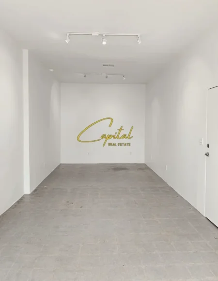 Tirane, jepet me qera dyqan Kati 0, 25 m² 450 € (RRUGA E ELBASANIT)
