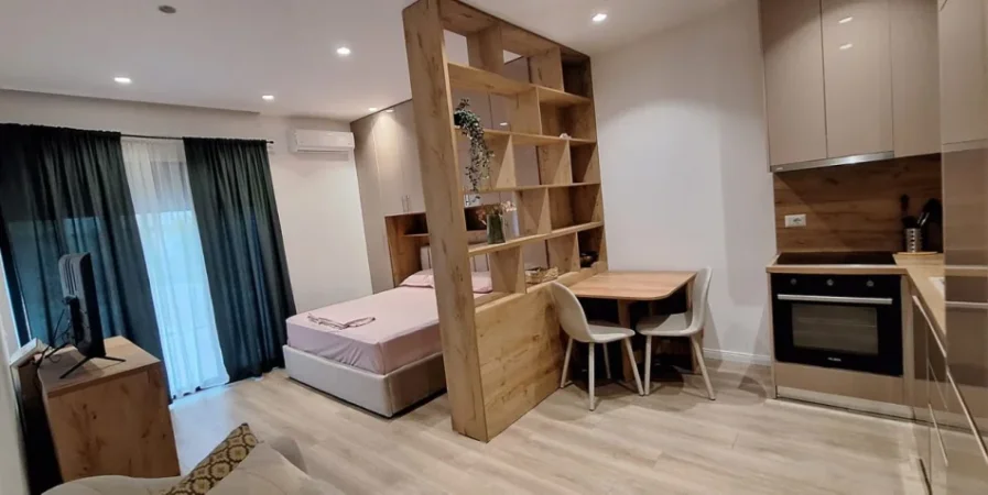 Tirane, jepet me qera apartament 1+1 Kati 1, 35 m² 400 € (Selitë)