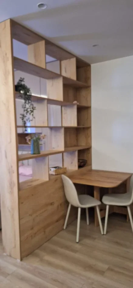 Tirane, jepet me qera apartament 1+1 Kati 1, 35 m² 400 € (Selitë)