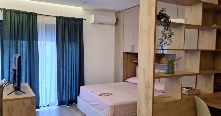 Tirane, jepet me qera apartament 1+1 Kati 1, 35 m² 400 € (Selitë)