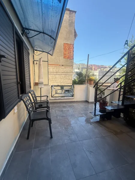 Tirane, jap me qera apartament 2+1+Ballkon Kati 2, 60 m² 470 €