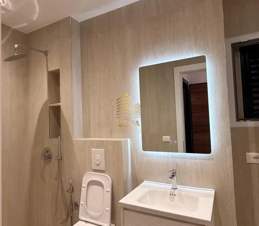 Tirane, shitet apartament 1+1 Kati 4, 60 m² 155.000 € (21 Dhjetori)