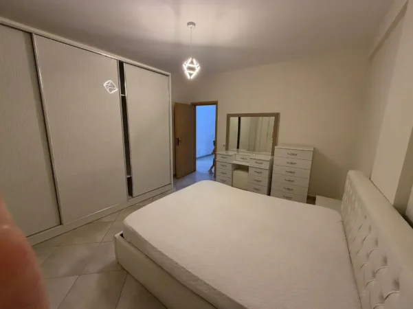 Tirane, jepet me qera apartament 2+1 Kati 2, 85 m² 600 € (Don Bosko)