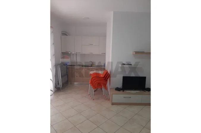 Vlore - Lungomare, jepet me qera garsonier Studio Kati 4, 45 m² 375 € (Rruga Aleksander Moisiu, Vlore)