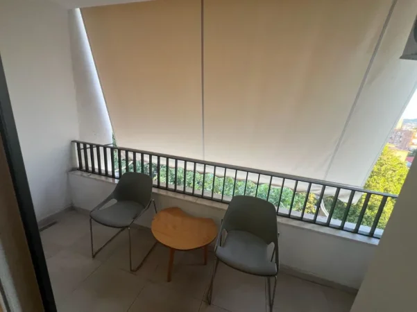 Tirane, jepet me qera apartament 1+1 Kati 5, 63 m² 500 € (Rruga e Dibres)