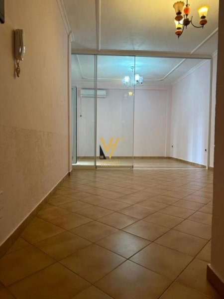 Tirane, shitet apartament 2+1+BLK Kati 2, 88 m² 135.000 Euro (KOMUNA E PARISIT)