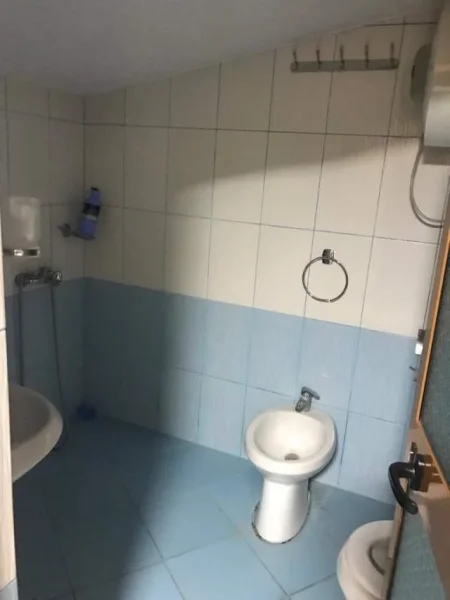 Tirane, jepet me qera apartament 1+1+BLK Kati 4, 70 m² 500 Euro (elbasanit)