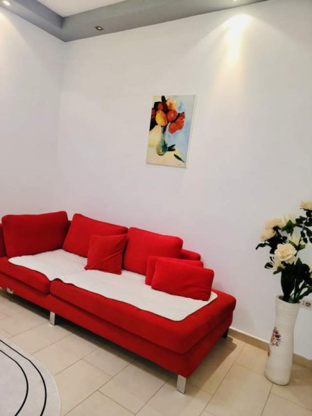 Tirane, ndarje qiraje apartament 2+1+A+BLK Kati 1, 68 m² 175 Euro (Prane Hotel Roland)