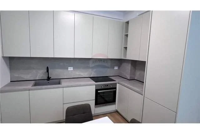 Tirane, jepet me qera apartament 1+1+BLK Kati 1, 74 m² 500 Euro