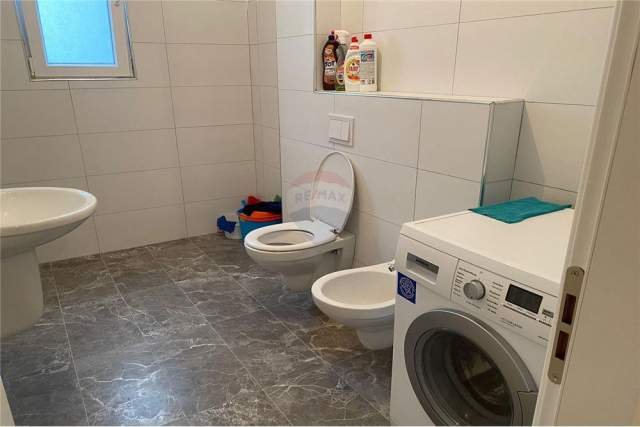 Tirane, jepet me qera apartament 2+1+BLK Kati 3, 90 m² 400 Euro