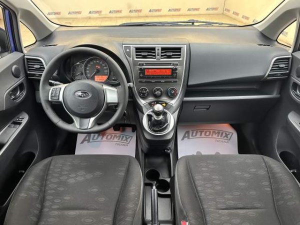 Tirane, shes makine Subaru trezia Viti 2012, 6.300 Euro