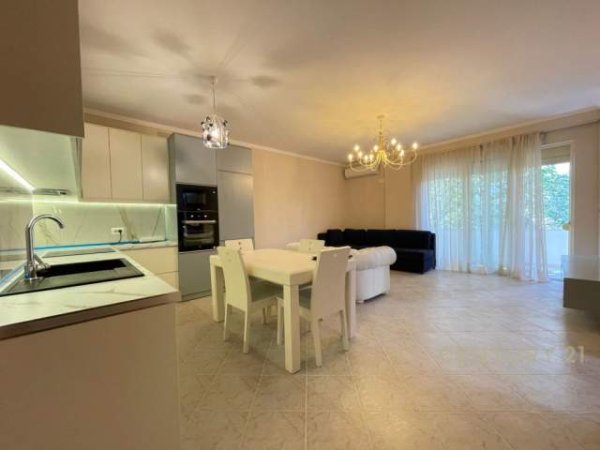 Tirane, jepet me qera apartament Kati 1, 145 m² 1.000 Euro (Liqeni i Thatë)