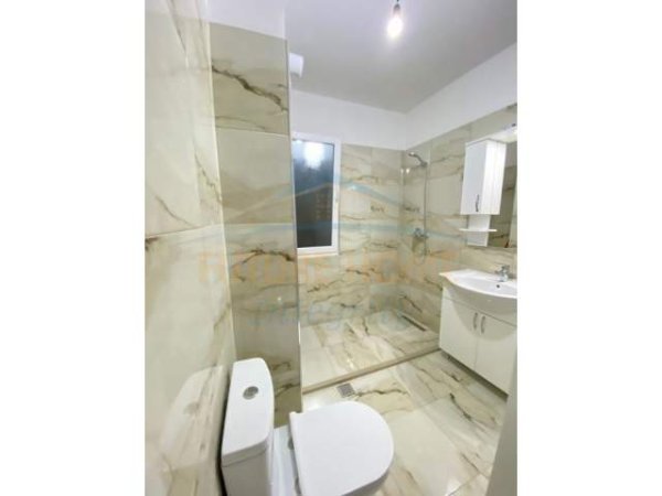 Tirane, jepet me qera apartament 1+1+BLK Kati 1, 85 m² 400 Euro (Sauk)