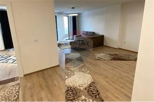 Tirane, shitet apartament 2+1+BLK 133 m² 159.000 Euro