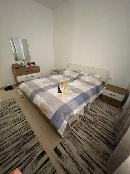Tirane, jepet me qera apartament 1+1+BLK Kati 1, 80 m² 400 Euro (5 maji)