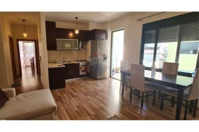 Tirane, shitet apartament 2+1+BLK Kati 4, 95 m² 130.000 Euro (Eleonora)