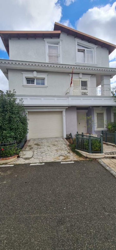 Tirane, shitet Vile 950.000 Euro (TEG)