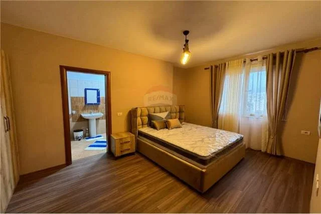 Tirane, shitet apartament 2+1+BLK Kati 9, 98 m² 167.000 Euro (vilat gjermane)