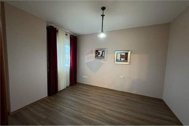 Tirane, shitet apartament 2+1+BLK Kati 9, 98 m² 167.000 Euro (vilat gjermane)