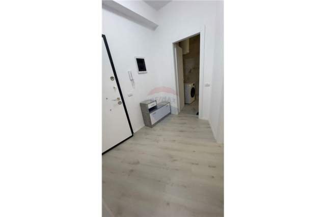 Tirane, jap me qera apartament 2+1 Kati 8, 80 m² 450 Euro (Astir)