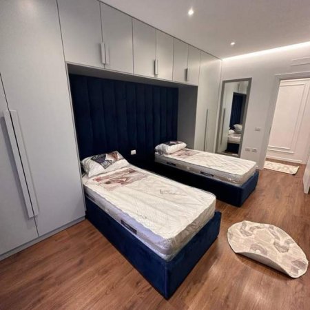 Tirane, shes apartament 2+1+BLK Kati 6, 117 m² 205.000 Euro (UNAZA E RE)