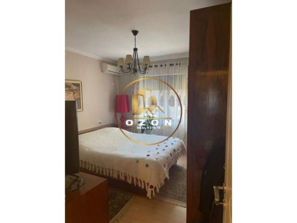 Tirane, jepet me qera apartament 2+1 Kati 4, 69 m² 650  (ISH EKSPOZITA)