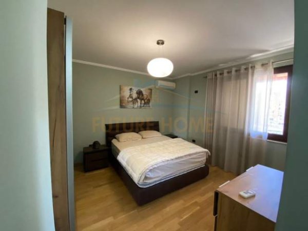 Tirane, jepet me qera apartament 2+1+BLK Kati 5, 90 m² 850 Euro (Selvia)