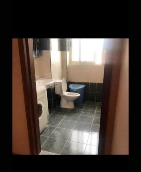 Tirane, jepet me qera apartament 2+1 Kati 3, 130 m² 400 Euro (kongresi manastirit)