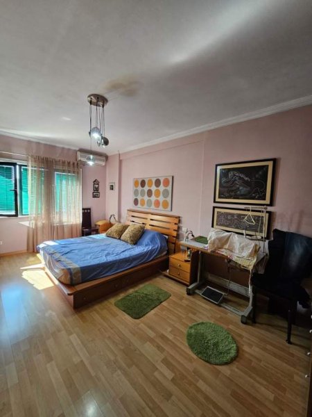 Tirane, shitet 1+1+A+BLK Kati 8, 121 m² 170.000 Euro