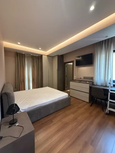Tirane, jepet me qera apartament 2+1+Ballkon Kati 0, 113 m², Kompleksi Arlis, Farmacia 10