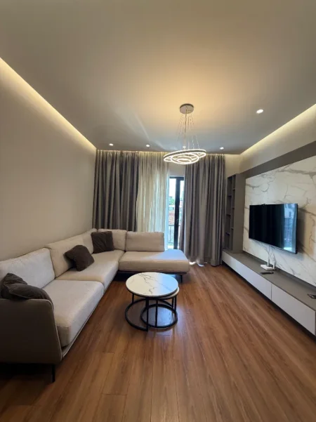 Tirane, jepet me qera apartament 2+1+Ballkon Kati 0, 113 m², Kompleksi Arlis, Farmacia 10
