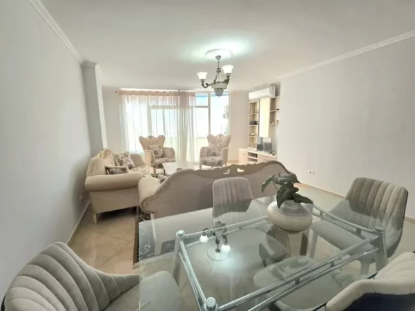 Tirane, jepet me qera apartament 2+1+Ballkon (shkolla osman myderizi)