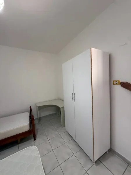 Tirane, jepet me qera apartament 1+1 Kati 1, 70 m² 400 € (Selvia)