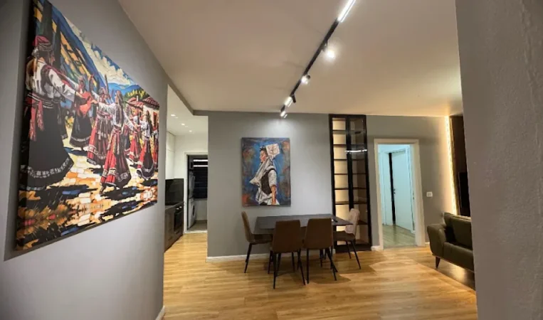 Tirane, jepet me qera apartament 2+1 Kati 11, 126 m² 850 € 