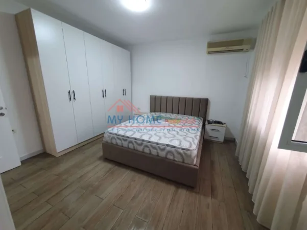 Tirane, jepet me qera garsonier 1+1 Kati 4, 60 m² 450 € (Mozaiku)